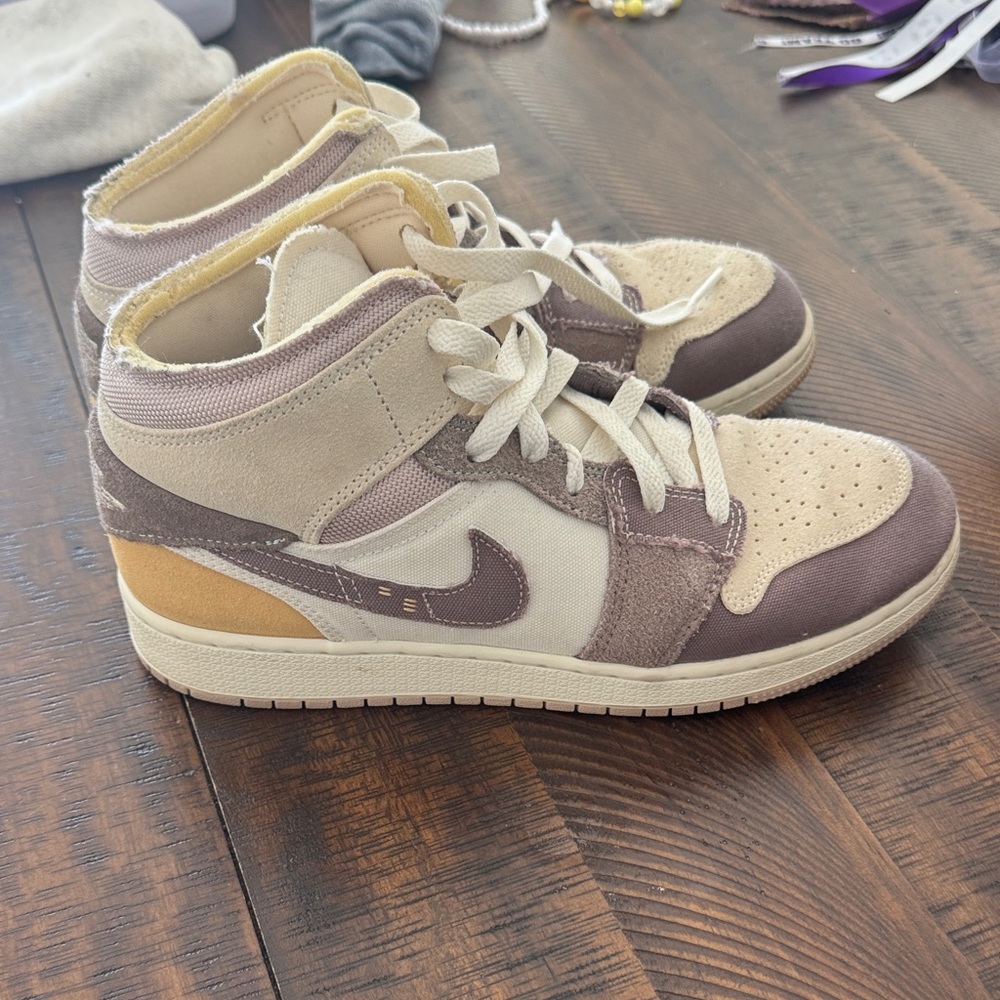 Nike Women's Sneakers - Cream and Brown